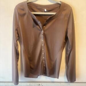 Light Brown Long Sleeve Snap Button Top - Medium
